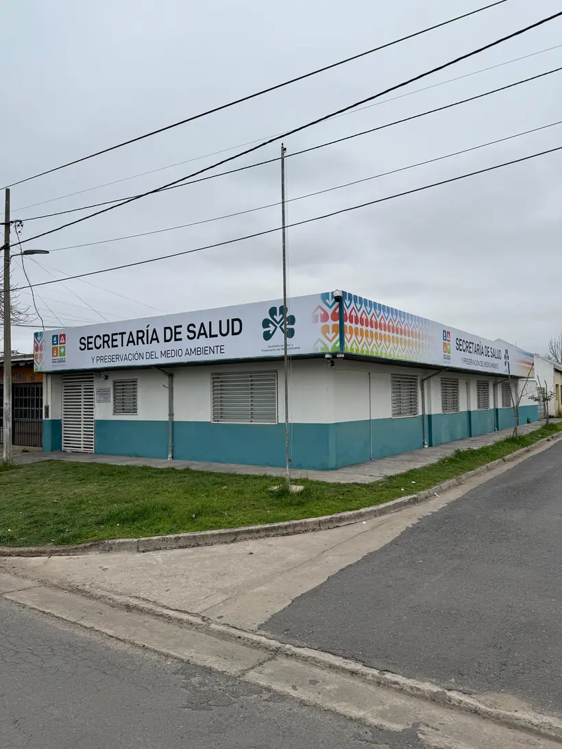 Secretaría de Salud y Medio Ambiente — Identificación de edificio público. Trabajo realizado por Zengráfica en San Lorenzo, Santa Fe.